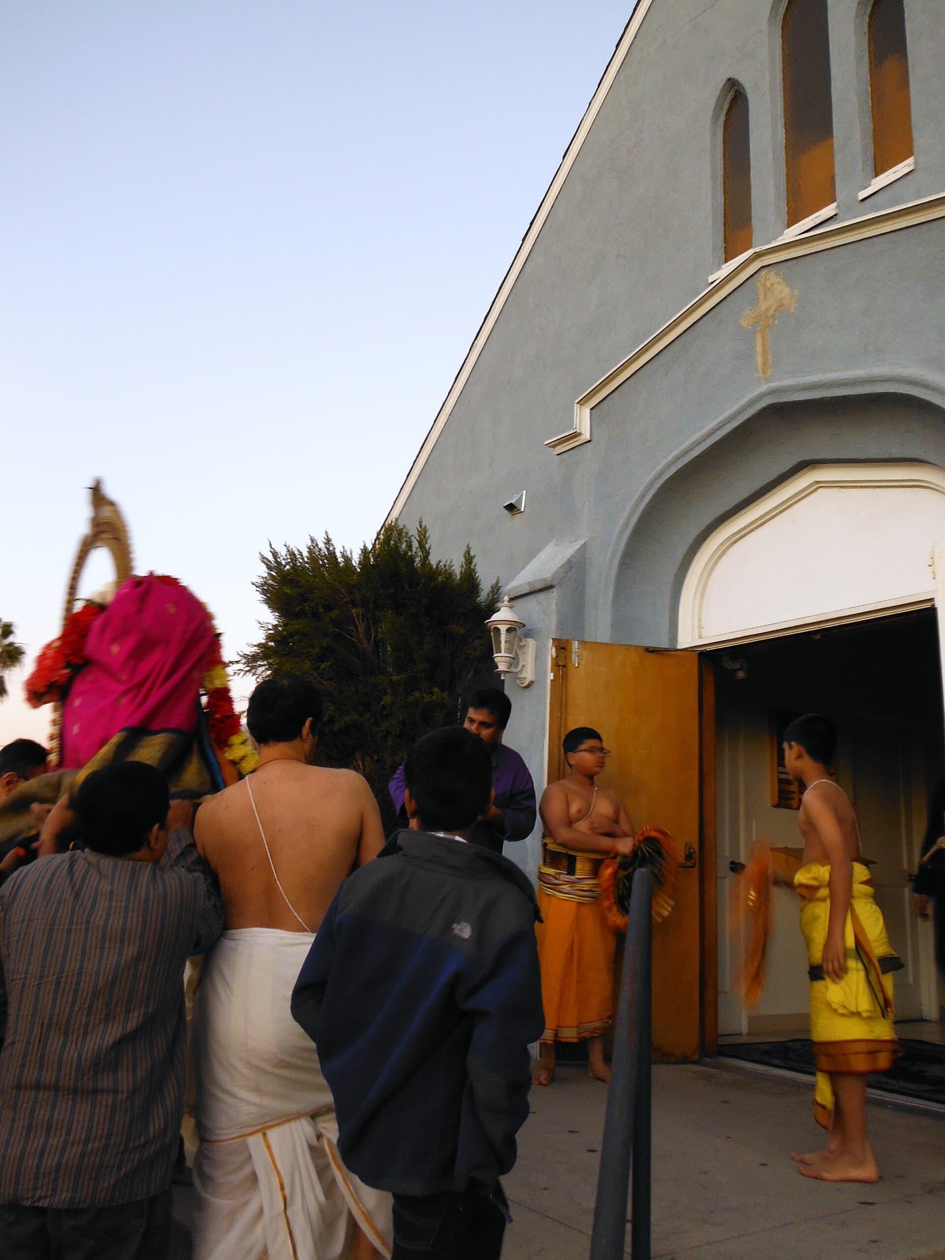 Baraat down the boulevard